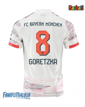 Bayern Munich Leon Goretzka #8 Tricou Fotbal Replică 2025-26 Barbati Deplasare